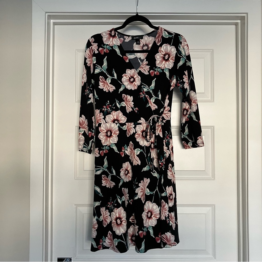 Alyx Long Sleeve Floral Wrap Womens Dress Size M 2026-3b2
